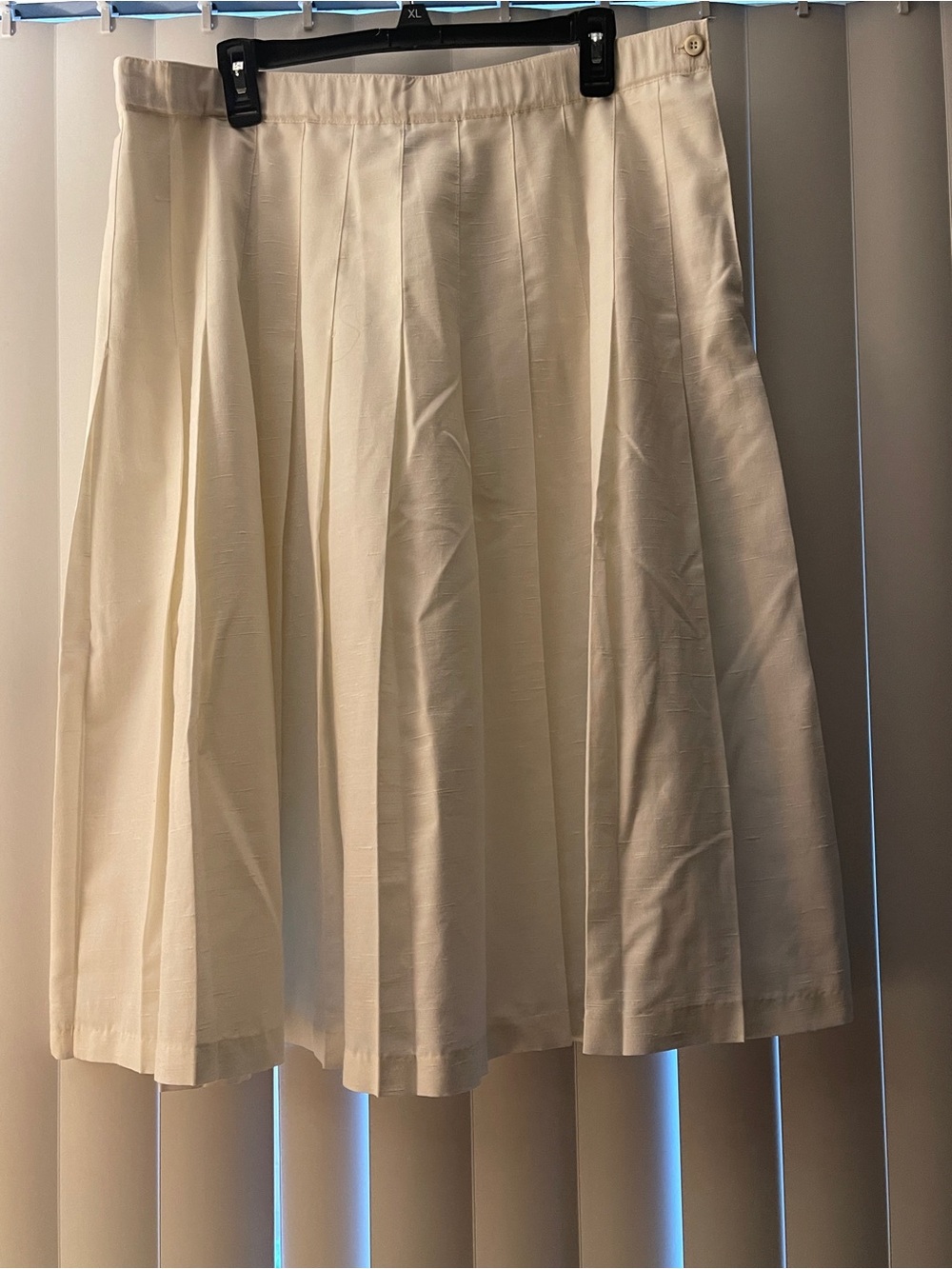 Personal II Pleated Cream Women's Skirt